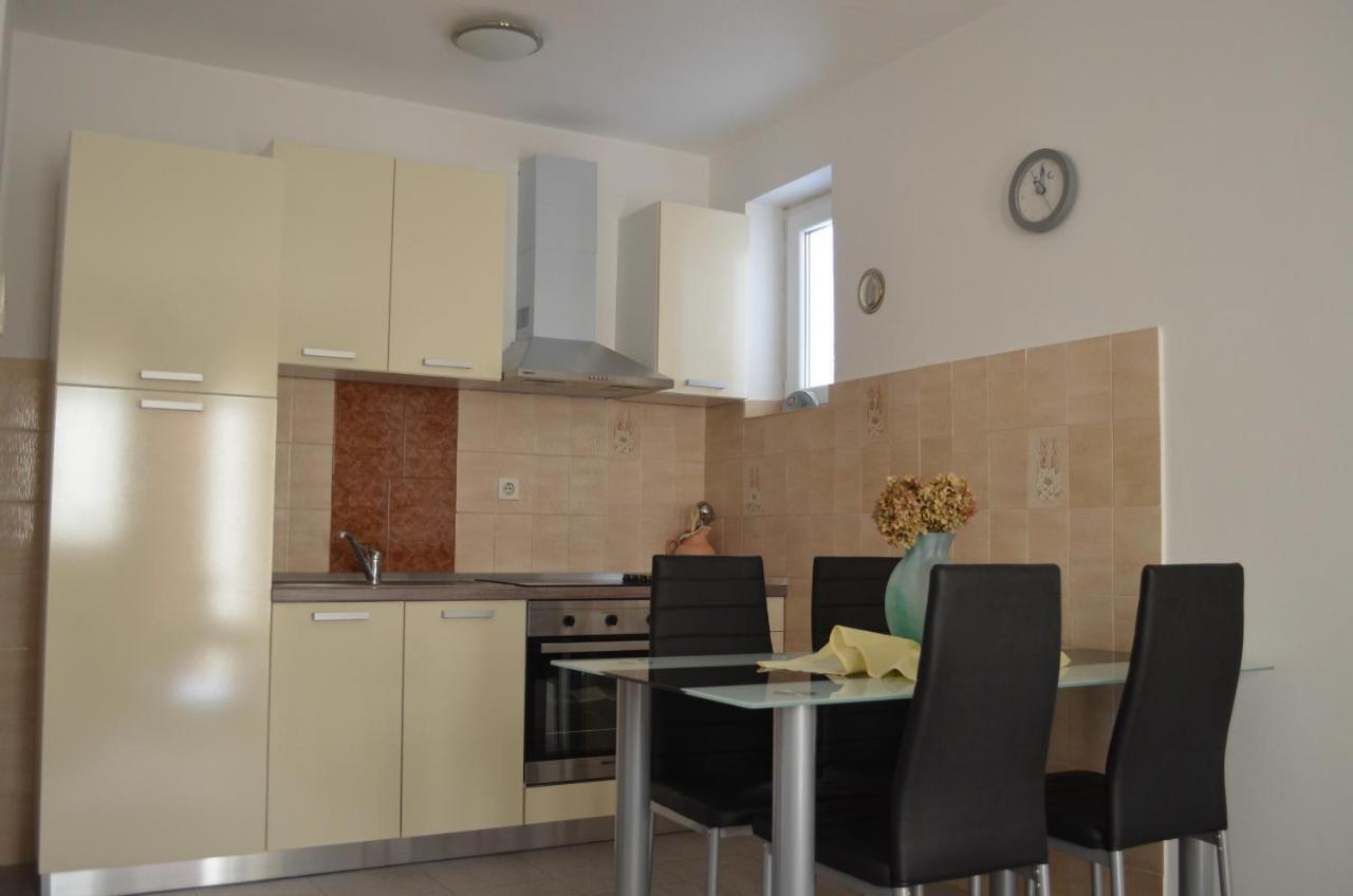 Apartments Ivana Baška Стая снимка